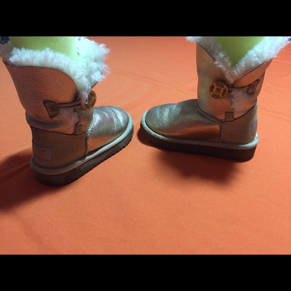UGG booties - Picture 2 of 4
